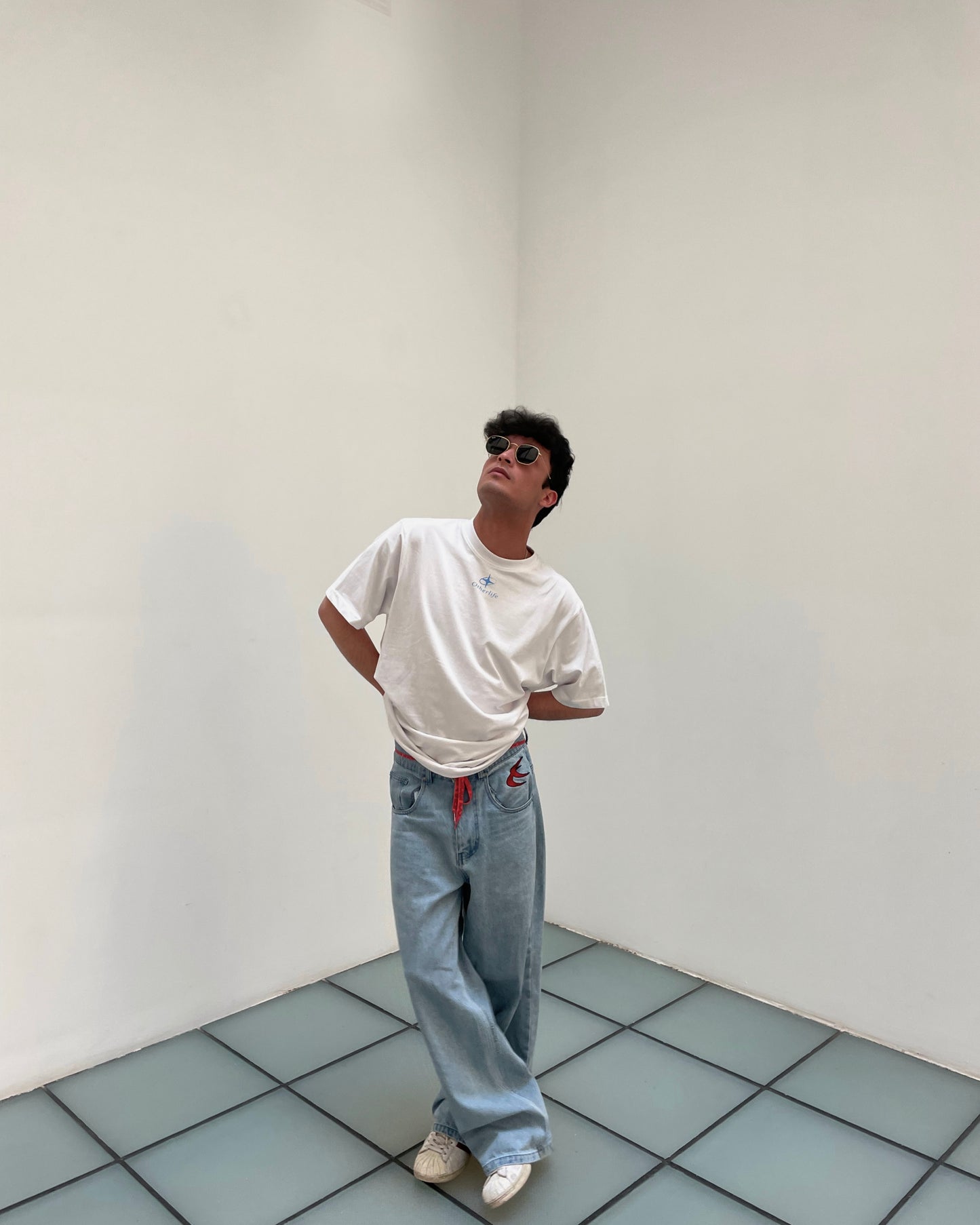 Success stories white tee